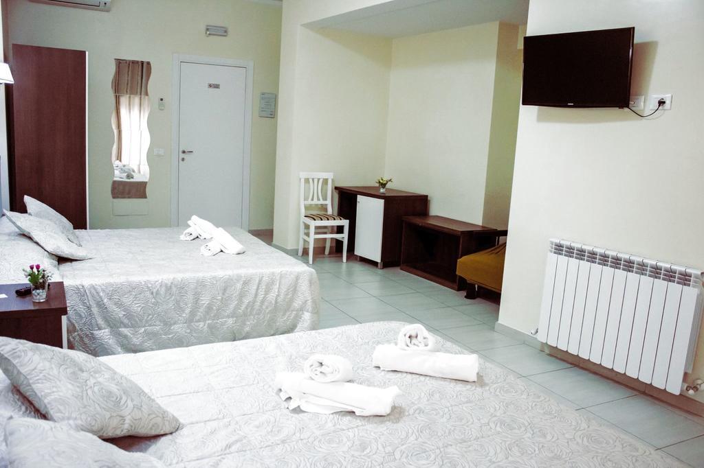 Tiburtina Hotel Holiday Rom Eksteriør billede