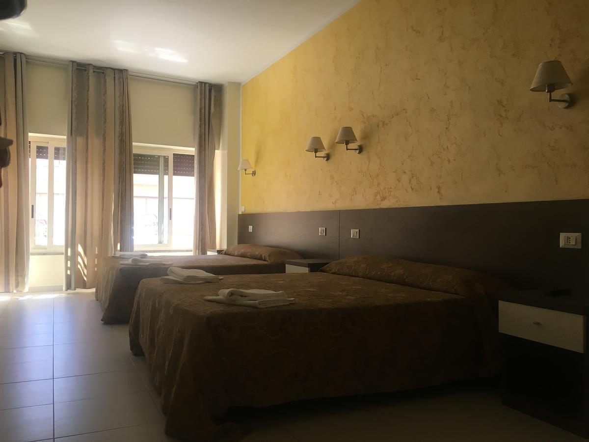 Tiburtina Hotel Holiday Rom Eksteriør billede